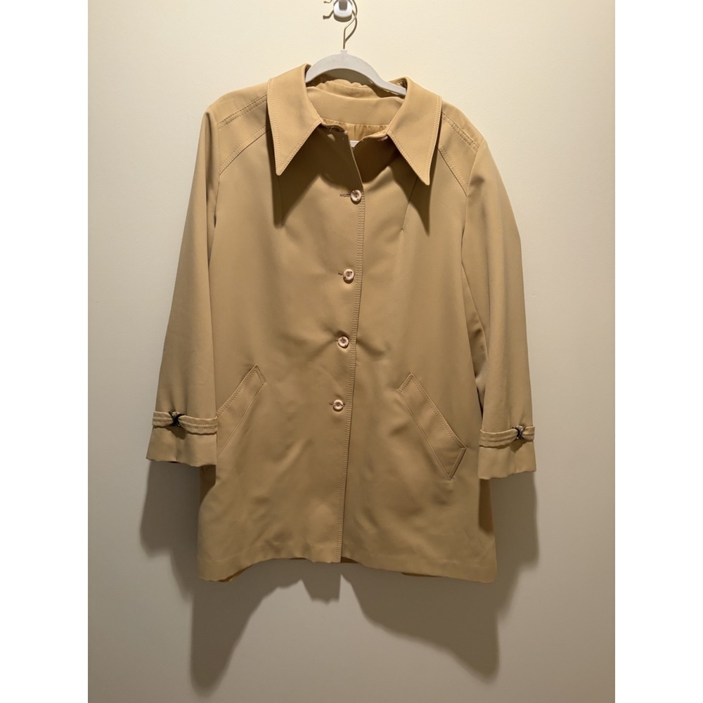 Vintage Forecaster of Boston Tan Trench Coat Beige Mid Length Made in USA Sz 18